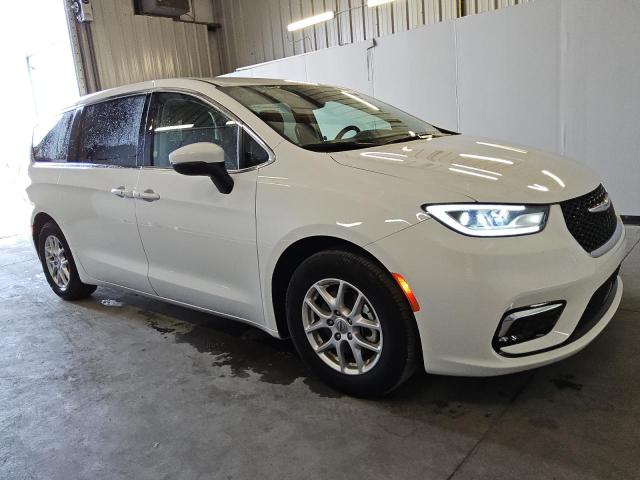 Photo 4 from auction – 2023 CHRYSLER PACIFICA T with VIN 2C4RC1BG2PR581306