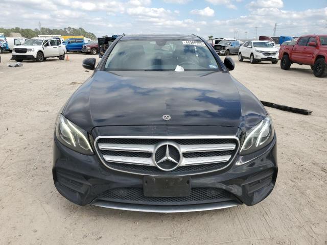 Photo 5 from auction – 2018 MERCEDES-BENZ E 300 with VIN WDDZF4JB7JA337196
