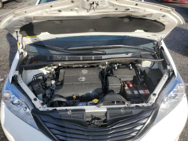 Photo 12 from auction – 2015 TOYOTA SIENNA with VIN 5TDZK3DC1FS559439