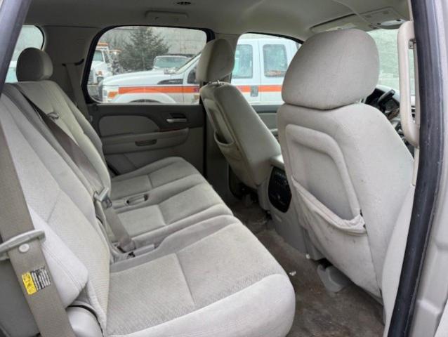 Photo 9 from auction – 2007 GMC YUKON with VIN 1GKFK13067J213131