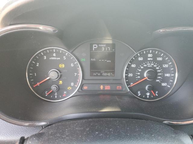 Photo 9 from auction – 2017 KIA FORTE LX with VIN 3KPFK4A78HE066841