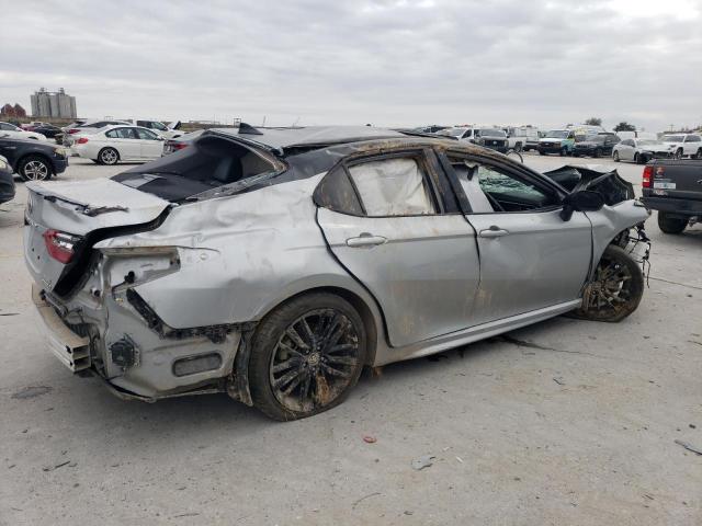 Photo 3 from auction – 2022 TOYOTA CAMRY with VIN 4T1K31AK5NU044111