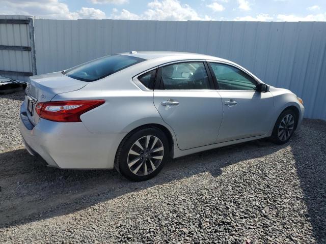 Photo 3 from auction – 2017 NISSAN ALTIMA 2.5 with VIN 1N4AL3AP3HC259235