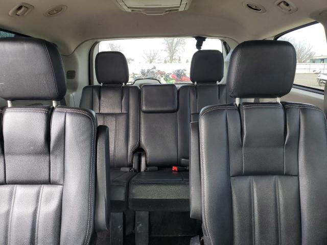 Photo 10 from auction – 2015 CHRYSLER TOWN & COU with VIN 2C4RC1BG2FR696048