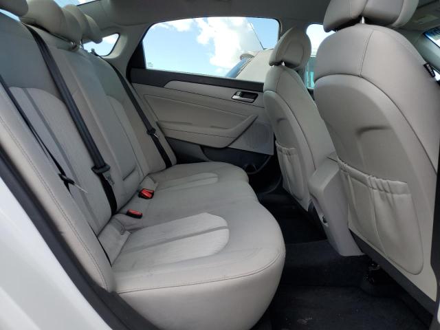 Photo 10 from auction – 2016 HYUNDAI SONATA HYB with VIN KMHE24L10GA026299