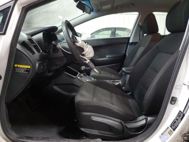 Photo 7 from auction – 2017 KIA FORTE LX with VIN 3KPFK4A75HE085802
