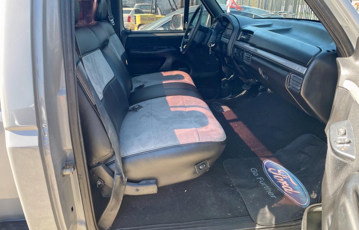 Photo 5 from auction – 1992 FORD F150 with VIN 1FTCF15N6NKA82687