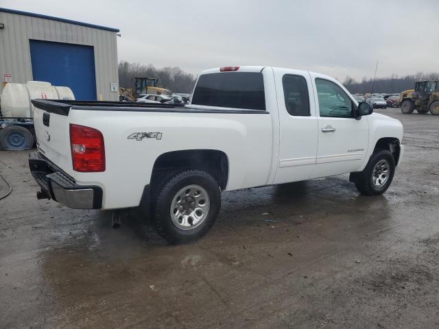 Photo 3 from auction – 2011 CHEVROLET SILVERADO with VIN 1GCRKREA0BZ306735