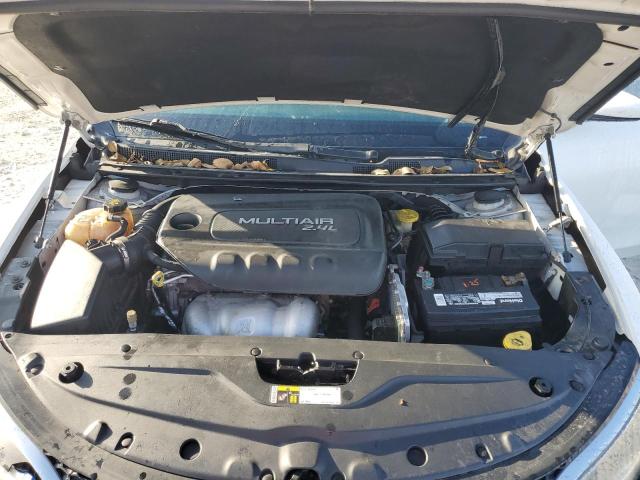 Photo 11 from auction – 2016 CHRYSLER 200 LIMITE with VIN 1C3CCCAB3GN158761