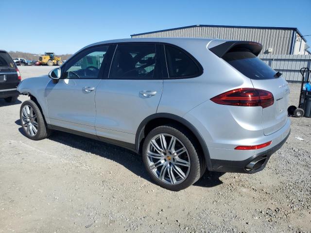 Снимка 2 от търг – 2016 PORSCHE CAYENNE с VIN WP1AA2A28GLA00736