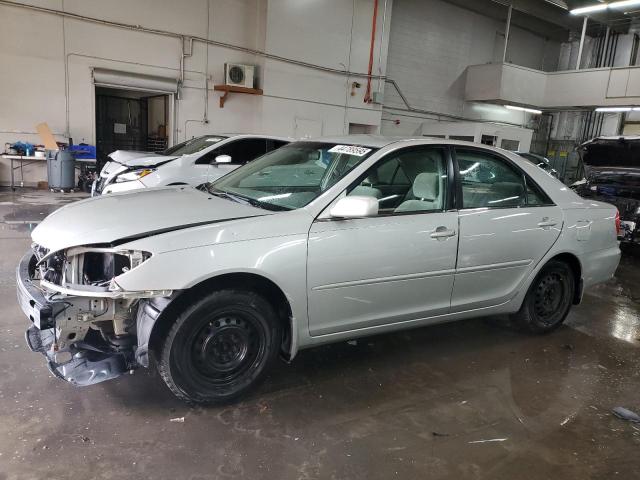 TOYOTA CAMRY LE 2002 with VIN 4T1BE32K52U078517 - Photo from auction