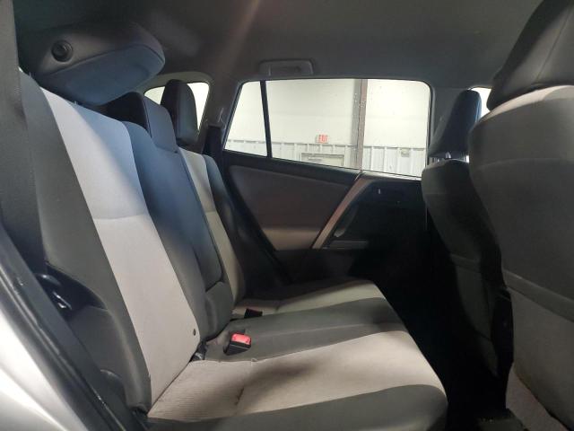 Photo 11 from auction – 2015 TOYOTA RAV4 LE with VIN JTMBFREV2FD171558