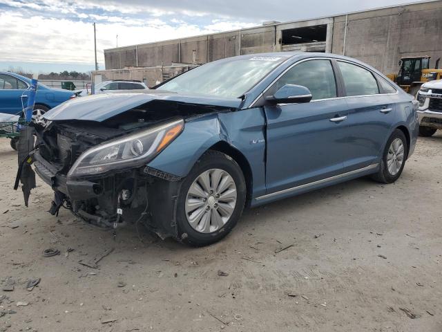 HYUNDAI SONATA HYB 2016 with VIN KMHE24L18GA019231 - Photo from auction