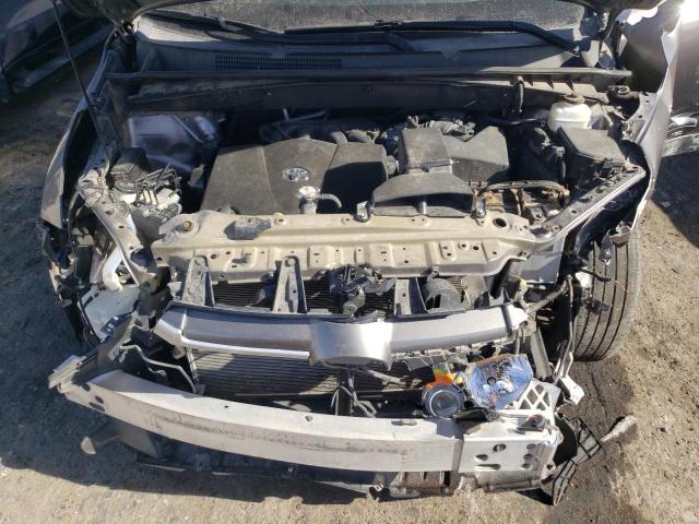 Photo 12 from auction – 2019 TOYOTA HIGHLANDER with VIN 5TDKZRFH4KS574777