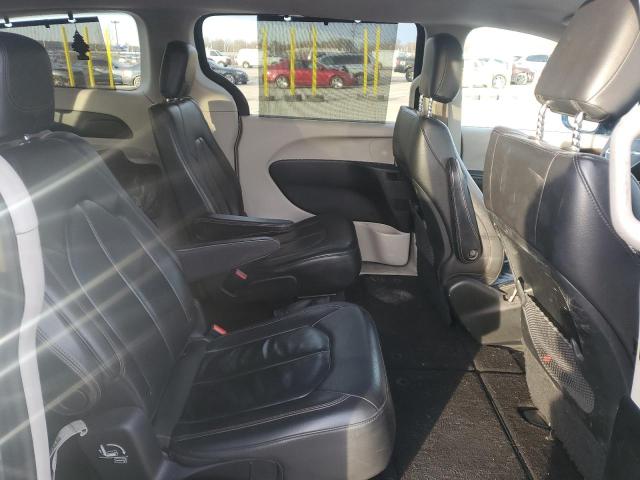 Photo 11 from auction – 2017 CHRYSLER PACIFICA T with VIN 2C4RC1BG9HR569493