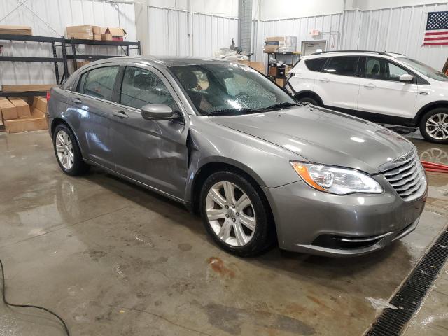Photo 4 from auction – 2013 CHRYSLER 200 LX with VIN 1C3CCBAB2DN671120