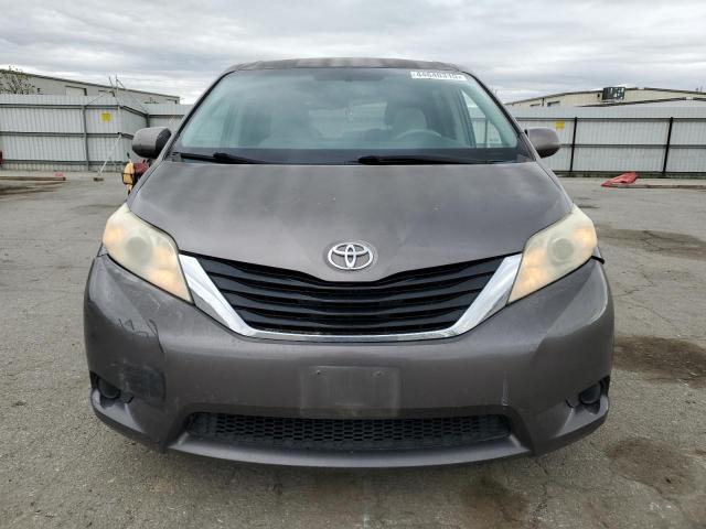 Photo 5 from auction – 2013 TOYOTA SIENNA LE with VIN 5TDKK3DC5DS307045