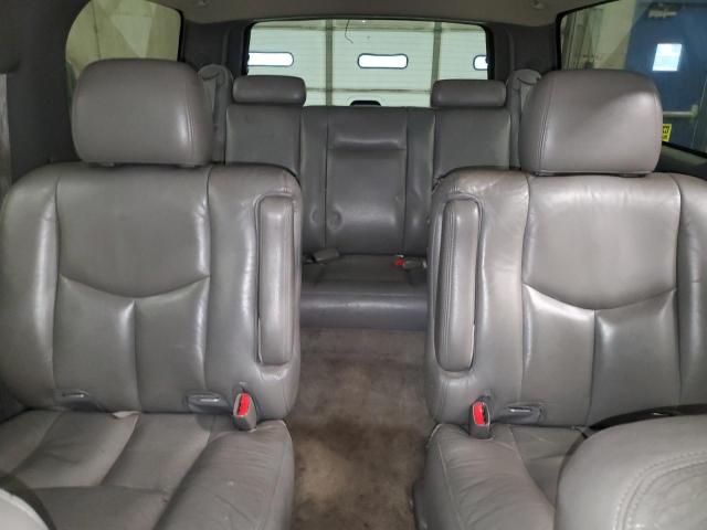 Photo 10 from auction – 2003 CHEVROLET SUBURBAN with VIN 3GNFK16Z03G161665
