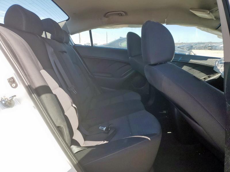 Photo 10 from auction – 2017 KIA FORTE LX with VIN 3KPFL4A75HE011566