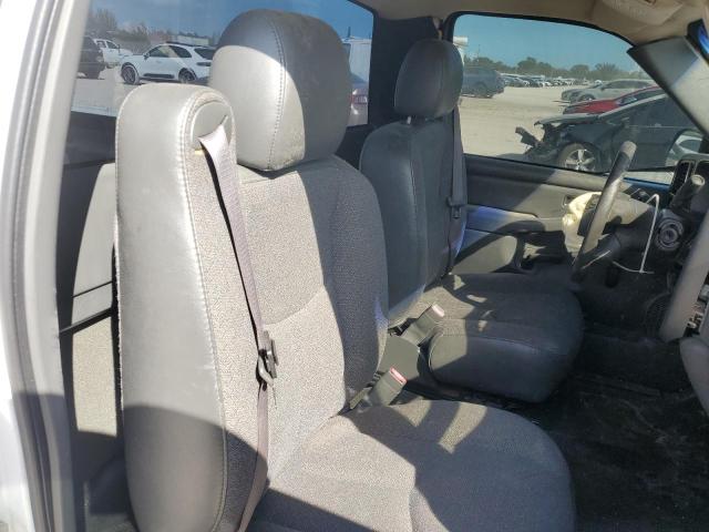 Photo 10 from auction – 2004 CHEVROLET SILVERADO with VIN 1GCEC14V64Z284812