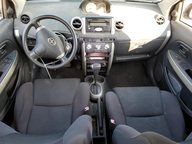 Photo 8 from auction – 2005 TOYOTA SCION XA with VIN JTKKT624250107909