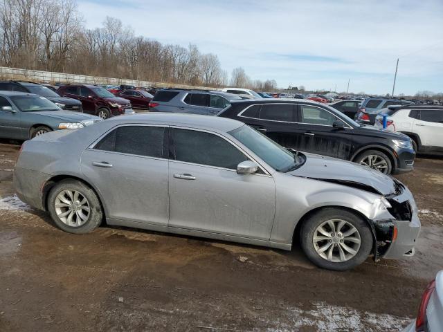 Photo 4 from auction – 2015 CHRYSLER 300 LIMITE with VIN 2C3CCAAG0FH876100
