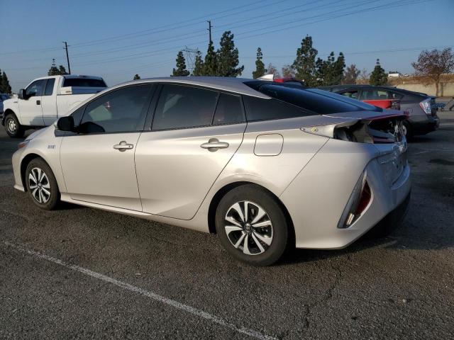 Photo 2 from auction – 2018 TOYOTA PRIUS PRIM with VIN JTDKARFP5J3078367