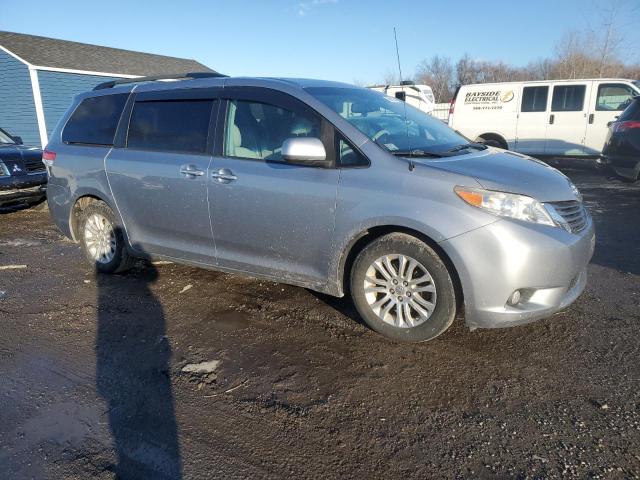 Photo 4 from auction – 2012 TOYOTA SIENNA XLE with VIN 5TDYK3DC3CS240163