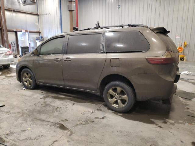 Photo 2 from auction – 2017 TOYOTA SIENNA LE with VIN 5TDKZ3DC8HS771240