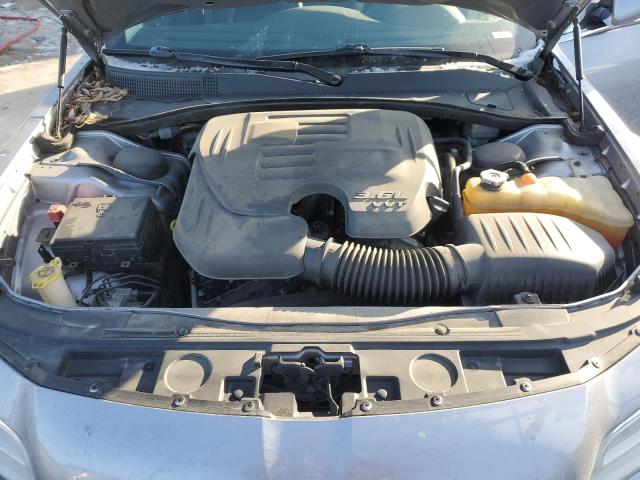Photo 11 from auction – 2015 CHRYSLER 300 LIMITE with VIN 2C3CCAAGXFH828636