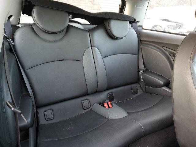 Photo 10 from auction – 2010 MINI COOPER with VIN WMWMF3C55ATZ64356