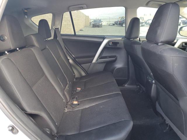 Photo 11 from auction – 2018 TOYOTA RAV4 LE with VIN 2T3ZFREV1JW406266