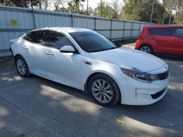 Photo 4 from auction – 2018 KIA OPTIMA EX with VIN 5XXGU4L35JG227393