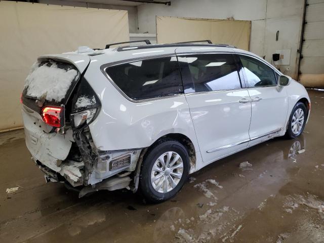 Photo 3 from auction – 2018 CHRYSLER PACIFICA T with VIN 2C4RC1BG2JR113776