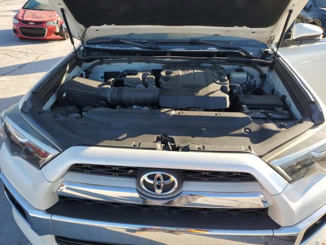 Снимка 12 от търг – 2016 TOYOTA 4RUNNER SR с VIN JTEBU5JRXG5380688