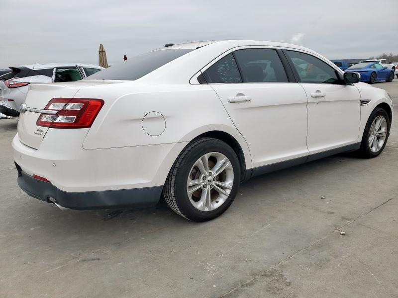 Photo 3 from auction – 2015 FORD TAURUS SEL with VIN 1FAHP2E85FG148868