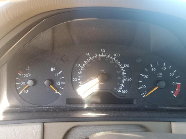Photo 9 from auction – 1999 MERCEDES-BENZ E 320 with VIN WDBJF65H9XA789823