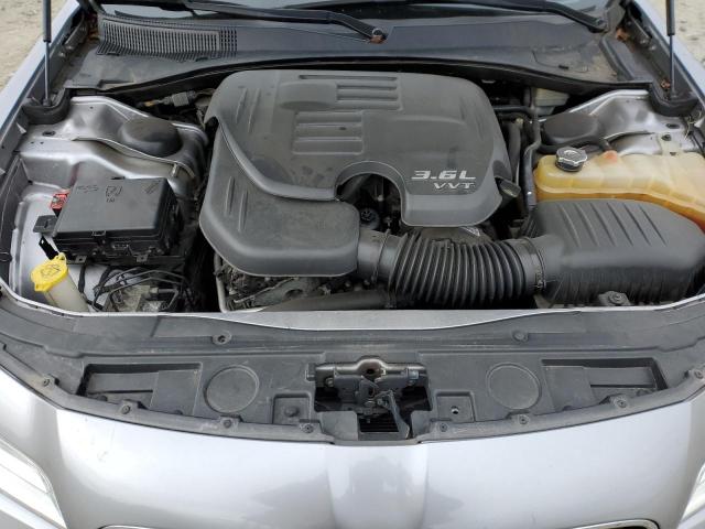 Photo 11 from auction – 2015 CHRYSLER 300 LIMITE with VIN 2C3CCAAGXFH828832
