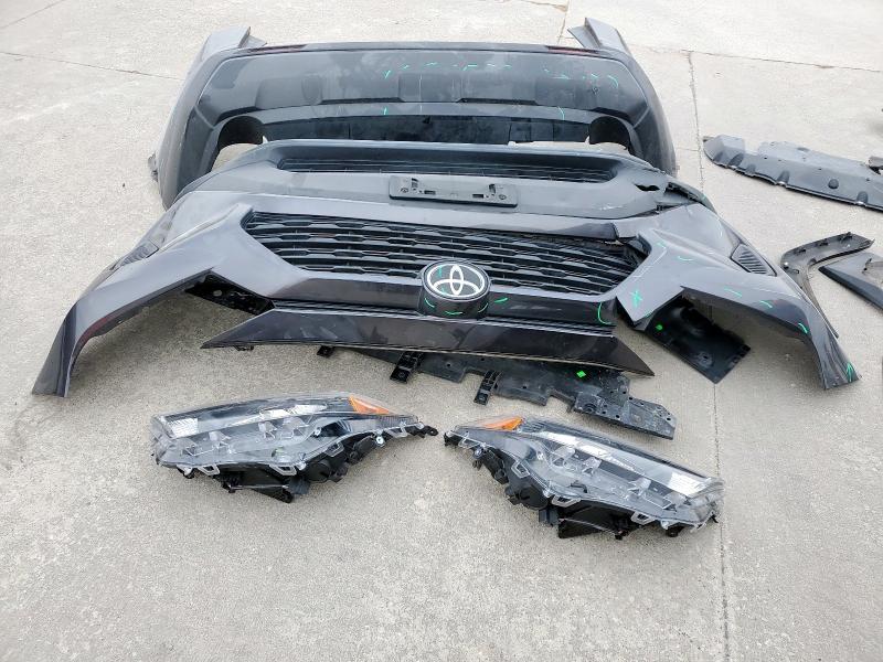 Photo 13 from auction – 2020 TOYOTA RAV4 LE with VIN 2T3H1RFV2LW084796