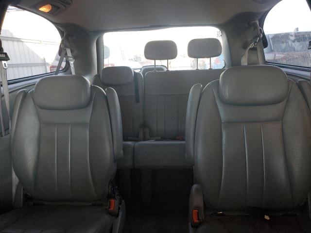 Photo 10 from auction – 2005 CHRYSLER TOWN & COU with VIN 2C4GP54L45R197358