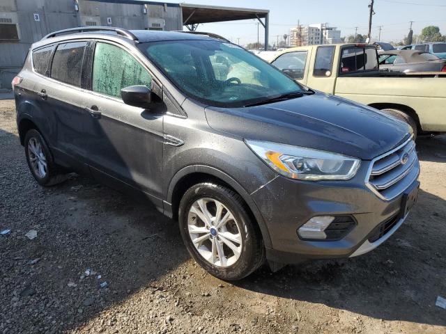 Photo 4 from auction – 2017 FORD ESCAPE SE with VIN 1FMCU0GD5HUD54011