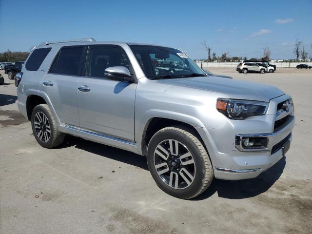 Photo 4 from auction – 2019 TOYOTA 4RUNNER SR with VIN JTEBU5JR5K5669275