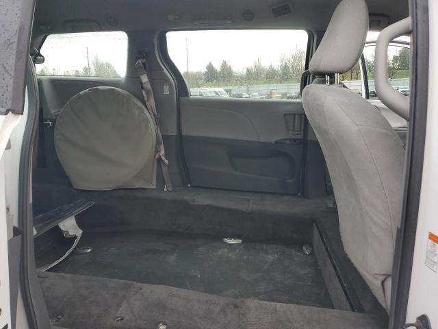 Photo 11 from auction – 2015 TOYOTA SIENNA with VIN 5TDZK3DC0FS600692