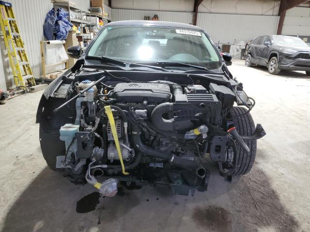Photo 5 from auction – 2015 VOLKSWAGEN PASSAT S with VIN 1VWAT7A38FC078916