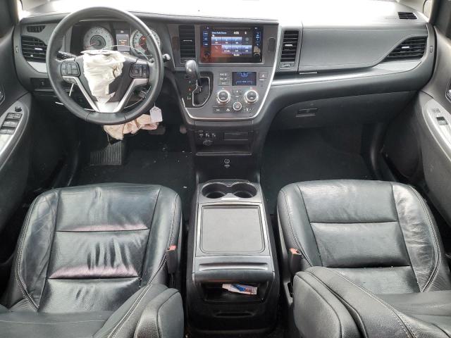 Photo 8 from auction – 2017 TOYOTA SIENNA SE with VIN 5TDXZ3DC5HS851844