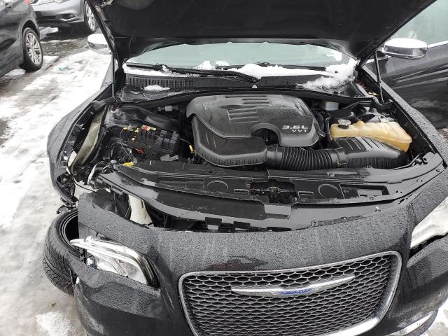 Photo 11 from auction – 2018 CHRYSLER 300 LIMITE with VIN 2C3CCAKG2JH304579