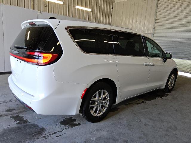 Photo 3 from auction – 2023 CHRYSLER PACIFICA T with VIN 2C4RC1BG2PR581306