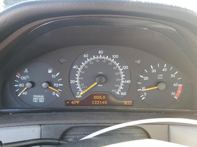 Photo 9 from auction – 1998 MERCEDES-BENZ E 320 with VIN WDBJF65F0WA555650