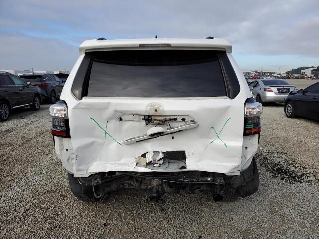 Photo 6 from auction – 2020 TOYOTA 4RUNNER SR with VIN JTEBU5JRXL5744506