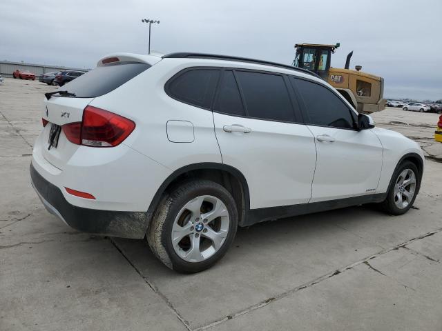 Photo 3 from auction – 2015 BMW X1 SDRIVE2 with VIN WBAVM1C52FV315916